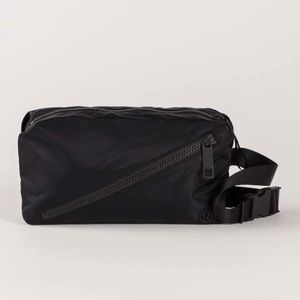 Lululemon Fast Track Belt Bag